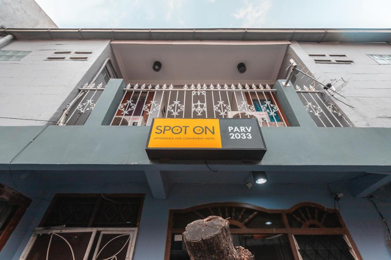 Spot On 2033 Kayumanis Homestay Syariah Jakarta Exterior photo